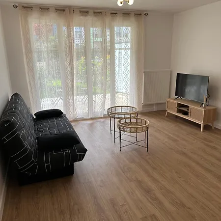 Apartment 2 Pieces Neuf Avec Sont Jardin Prive *